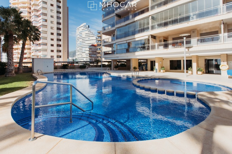 Calpe - Beautiful apartment located in the second line of the beach for sale!